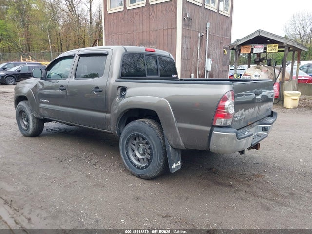 Toyota Tacoma Base V6