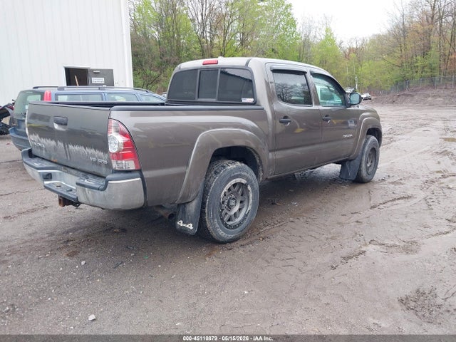 Toyota Tacoma Base V6