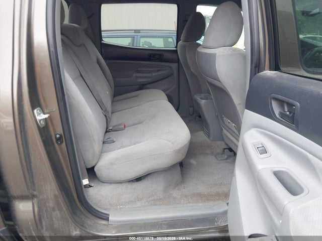 Toyota Tacoma Base V6