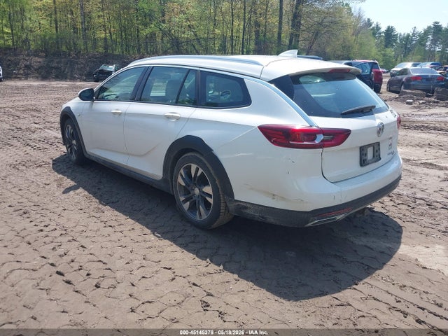 Buick Regal TourX Awd Essence