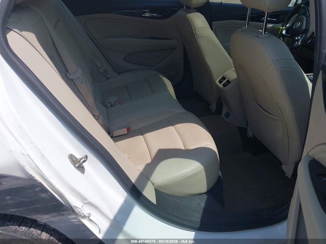 Buick Regal TourX Awd Essence