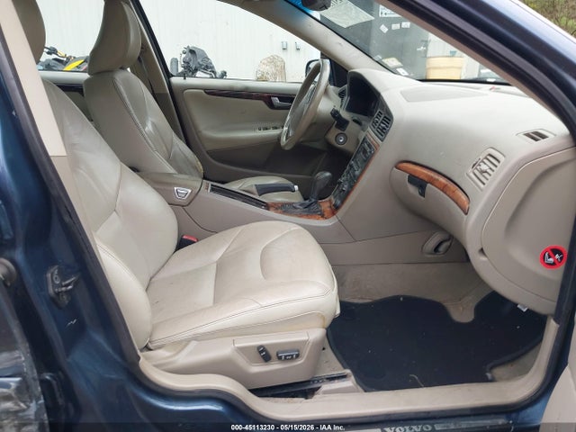 Volvo V70 2.5t