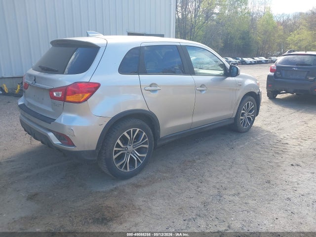 Mitsubishi Outlander 2.0 Es