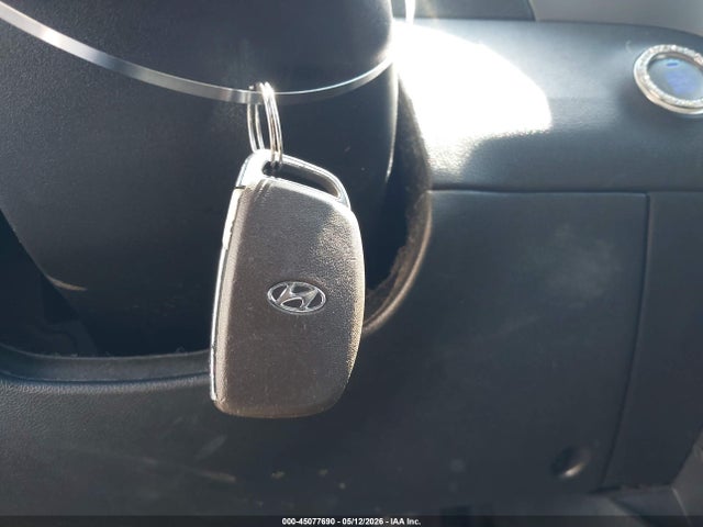 Hyundai ELANTRA Value Edition