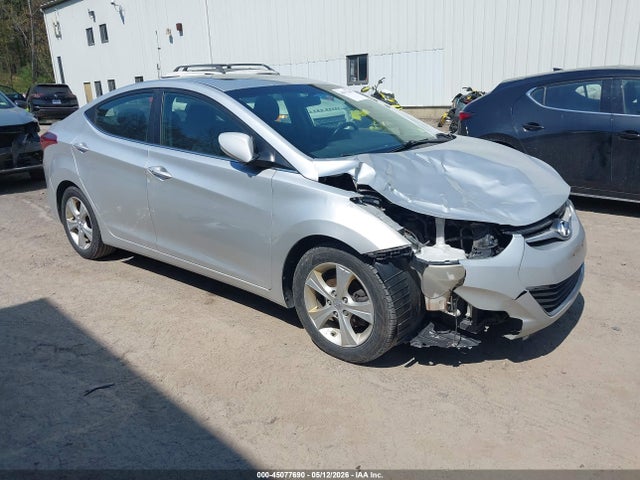 Salvage Hyundai ELANTRA Image