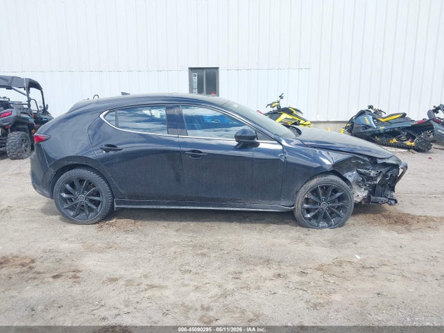 Mazda Mazda3 Premium Package