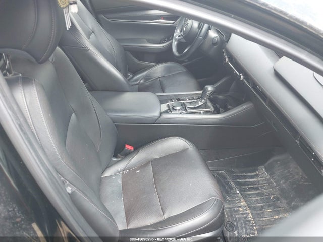 Mazda Mazda3 Premium Package