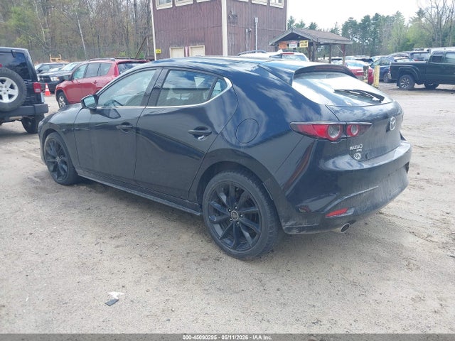 Mazda Mazda3 Premium Package