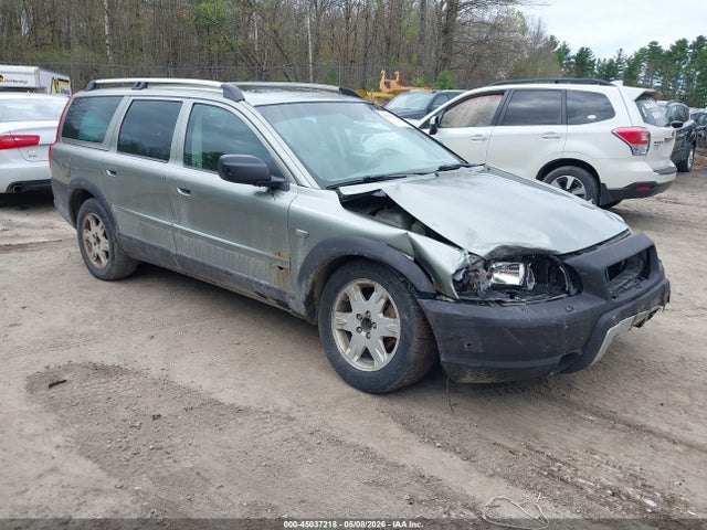 Salvage Volvo XC70 Image