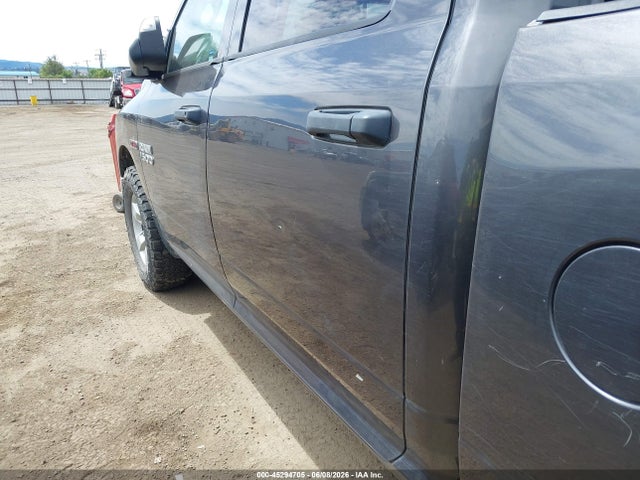 Ram 1500 Tradesman  4x4 5'7 Box