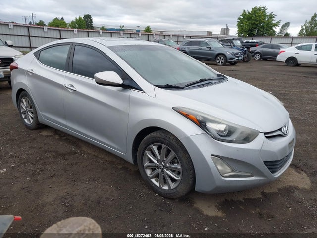 Salvage Hyundai ELANTRA Image