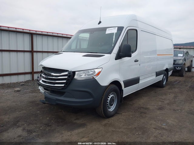 Freightliner Sprinter 2500 High Roof V6
