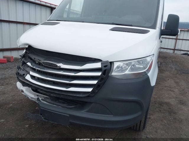 Freightliner Sprinter 2500 High Roof V6