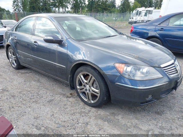 Salvage Acura RL Image
