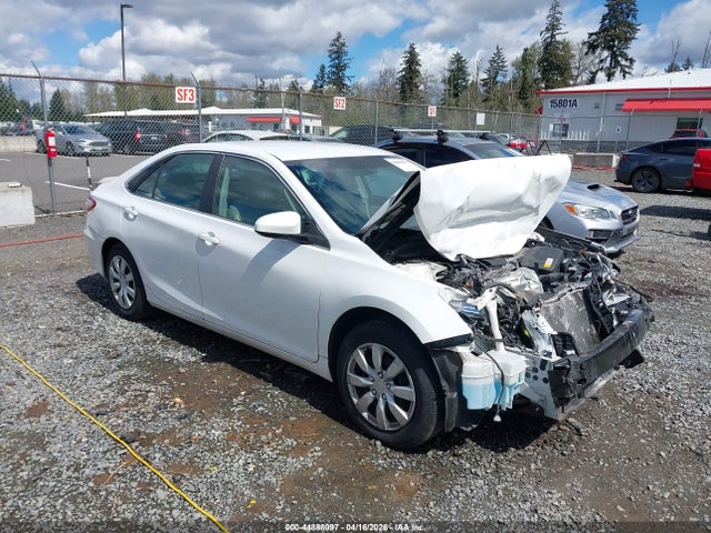 Salvage Toyota Camry Image