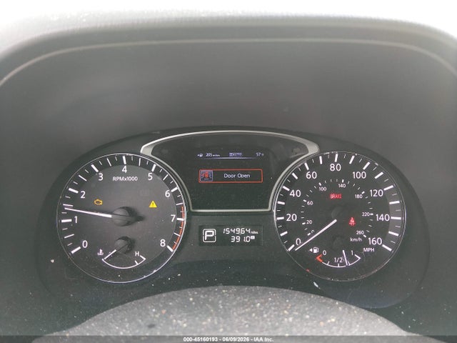 Nissan Pathfinder Sv