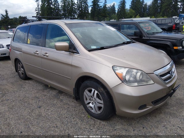 Salvage Honda Odyssey Image