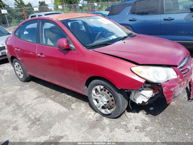 Salvage Hyundai ELANTRA Image