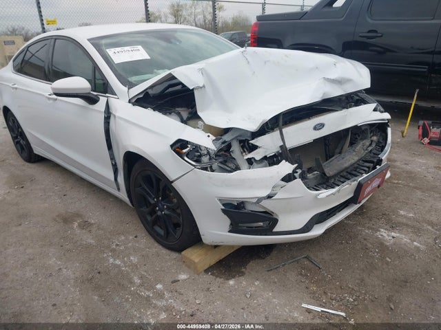 Salvage Ford Fusion Image
