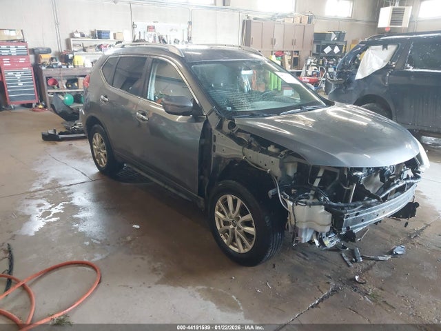 Salvage Nissan Rogue Image