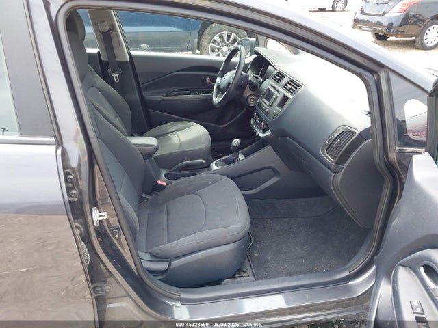 Kia Rio Ex