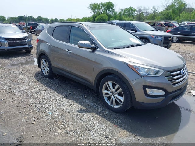 Salvage Hyundai SANTA FE Image