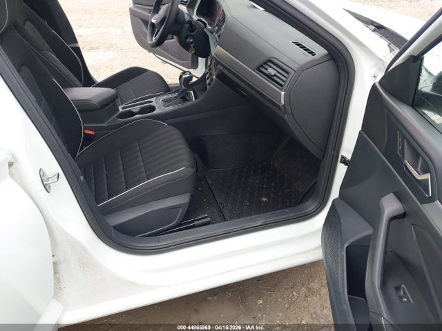Volkswagen Jetta 1.5t Sport