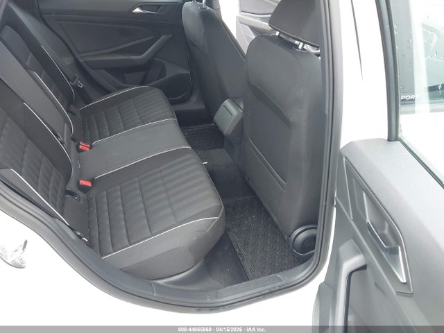 Volkswagen Jetta 1.5t Sport