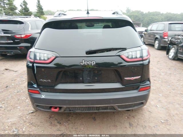 Jeep Cherokee Trailhawk 4x4