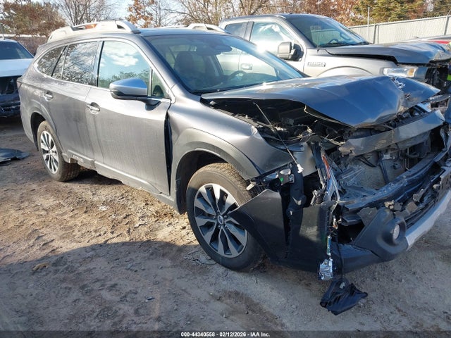 Salvage Subaru Outback Image