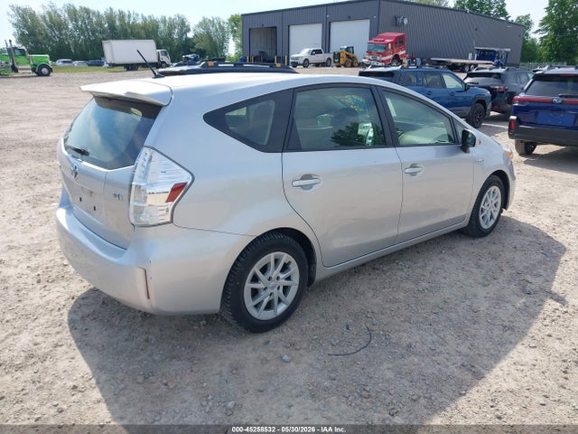 Toyota Prius v Two