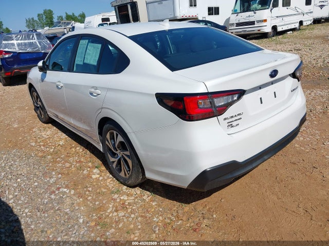 Subaru Legacy Premium