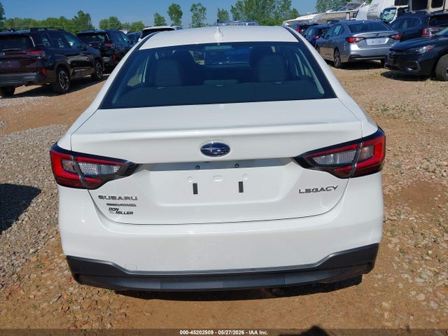 Subaru Legacy Premium
