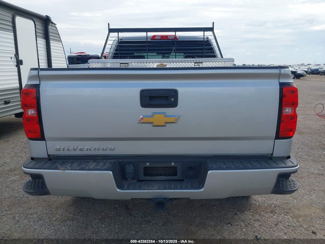 Chevrolet Silverado 1500 Custom