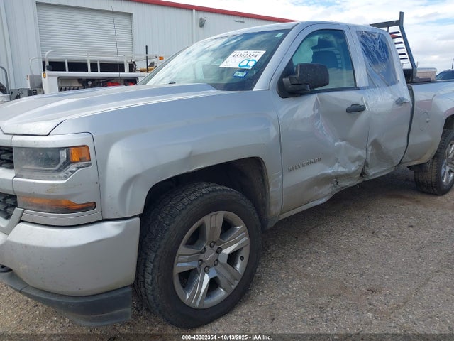 Chevrolet Silverado 1500 Custom