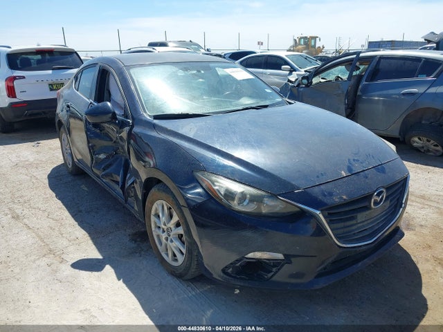 Salvage Mazda Mazda3 Image