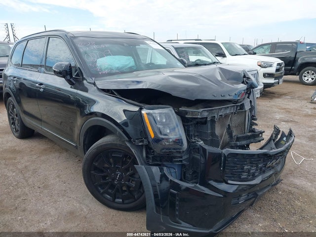 Salvage Kia Telluride Image