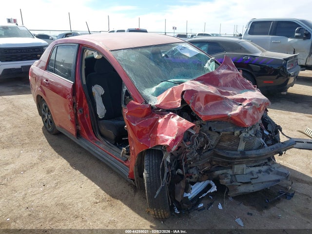 Salvage Nissan Versa Image