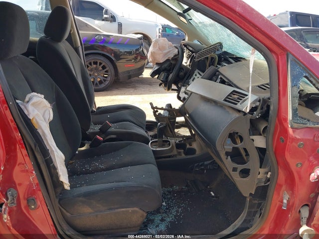 Nissan Versa 1.8s
