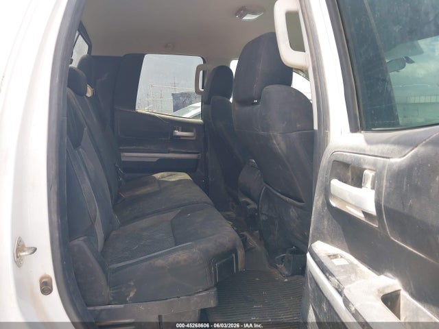 Toyota Tundra Sr5 5.7l V8