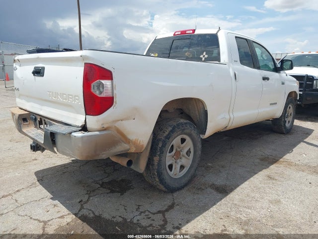 Toyota Tundra Sr5 5.7l V8