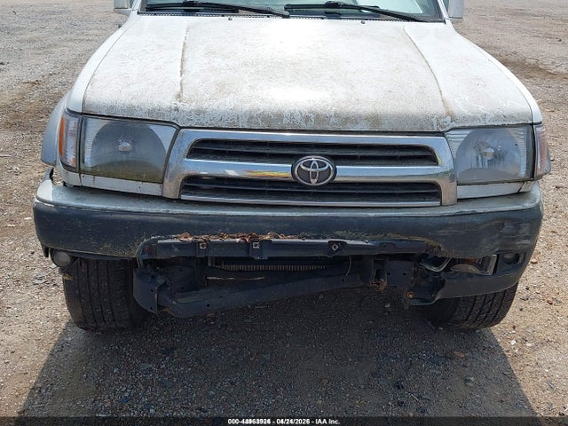 Toyota 4Runner Limited V6