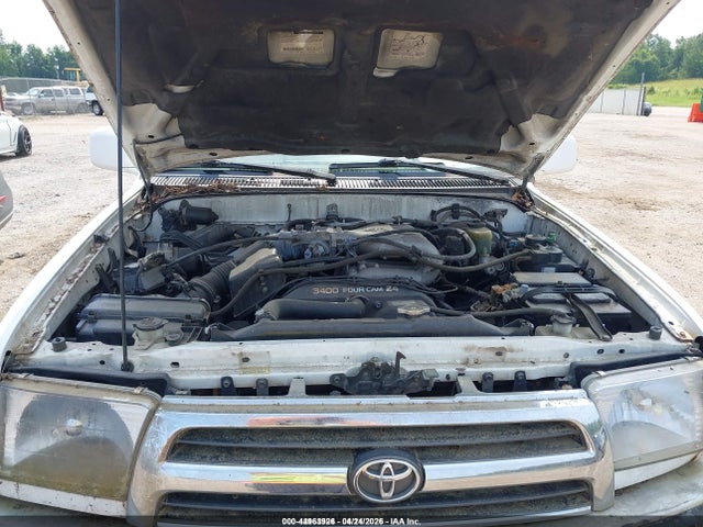 Toyota 4Runner Limited V6