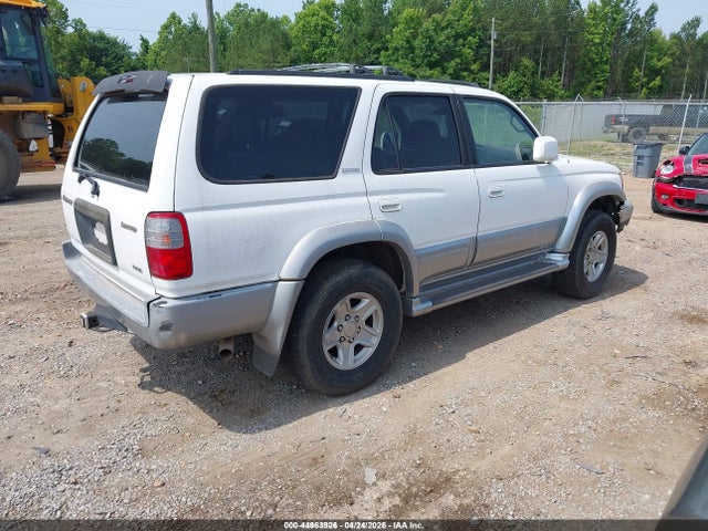 Toyota 4Runner Limited V6