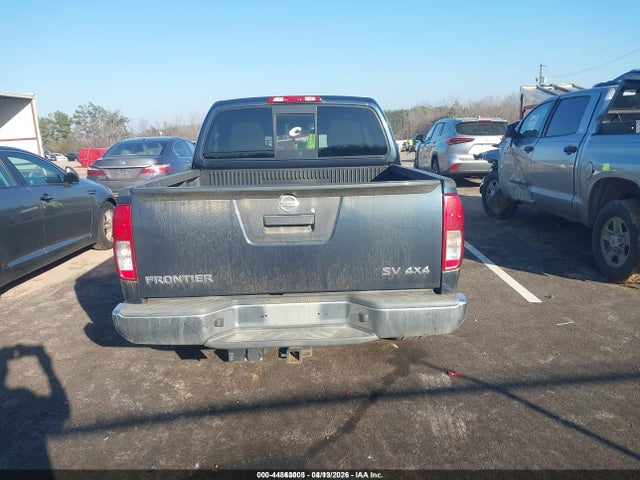 Nissan Frontier Sv