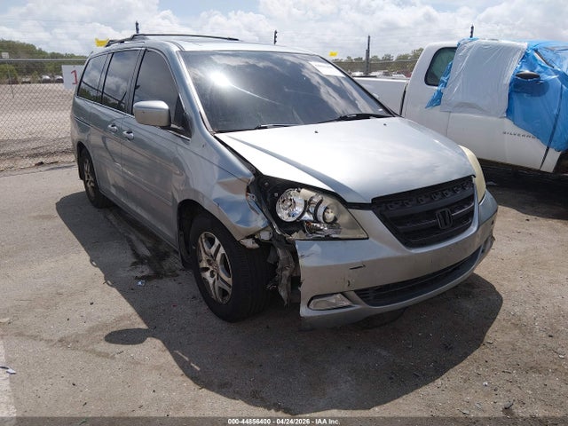 Salvage Honda Odyssey Image