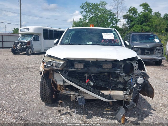 Toyota 4Runner Sr5