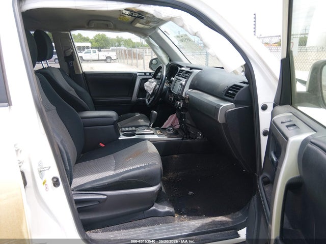 Toyota 4Runner Sr5