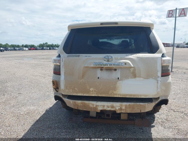 Toyota 4Runner Sr5