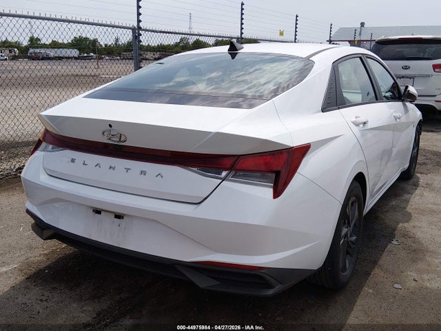 Hyundai ELANTRA Sel